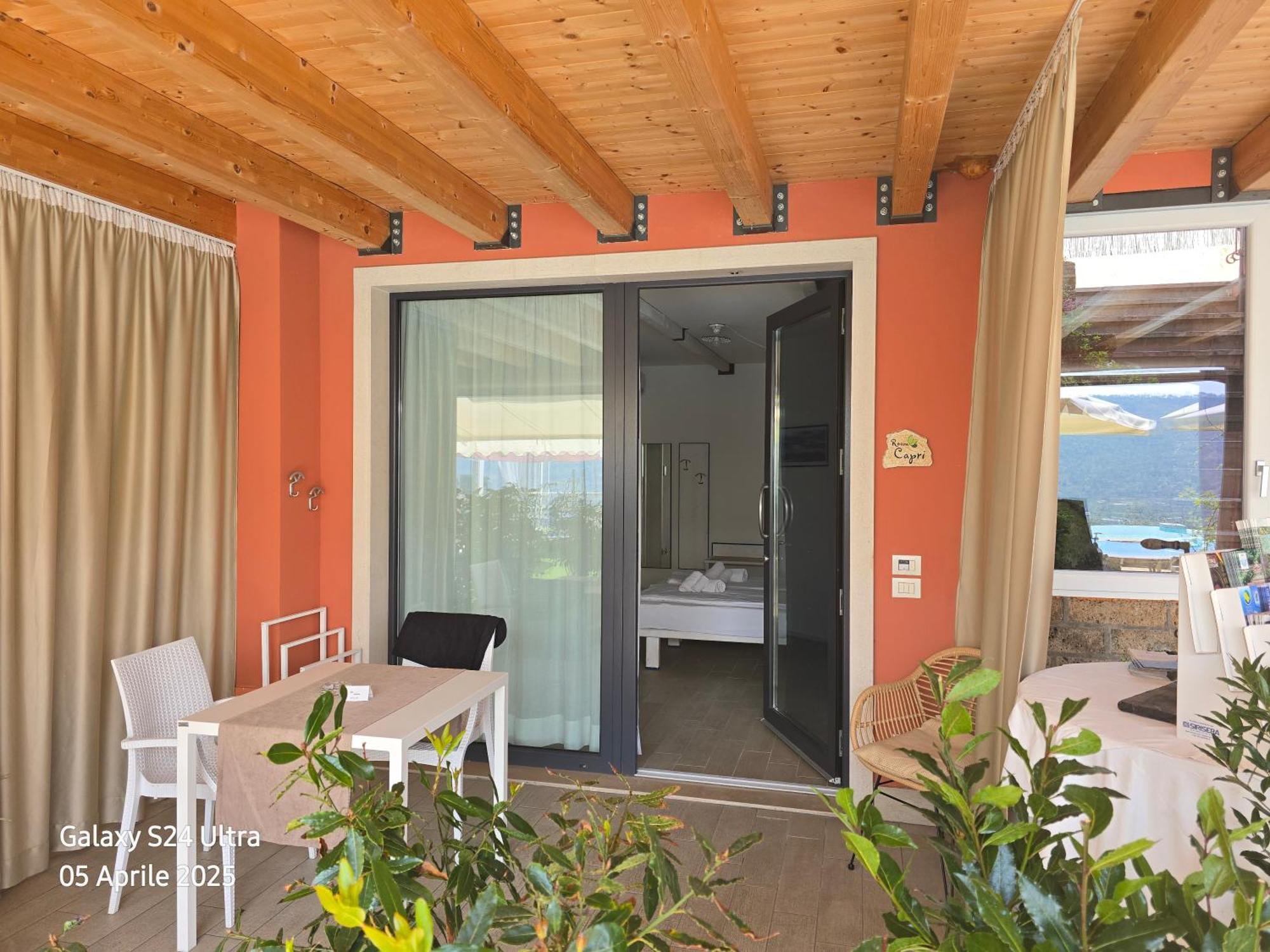Relais Villa Olivi Costermano Room photo