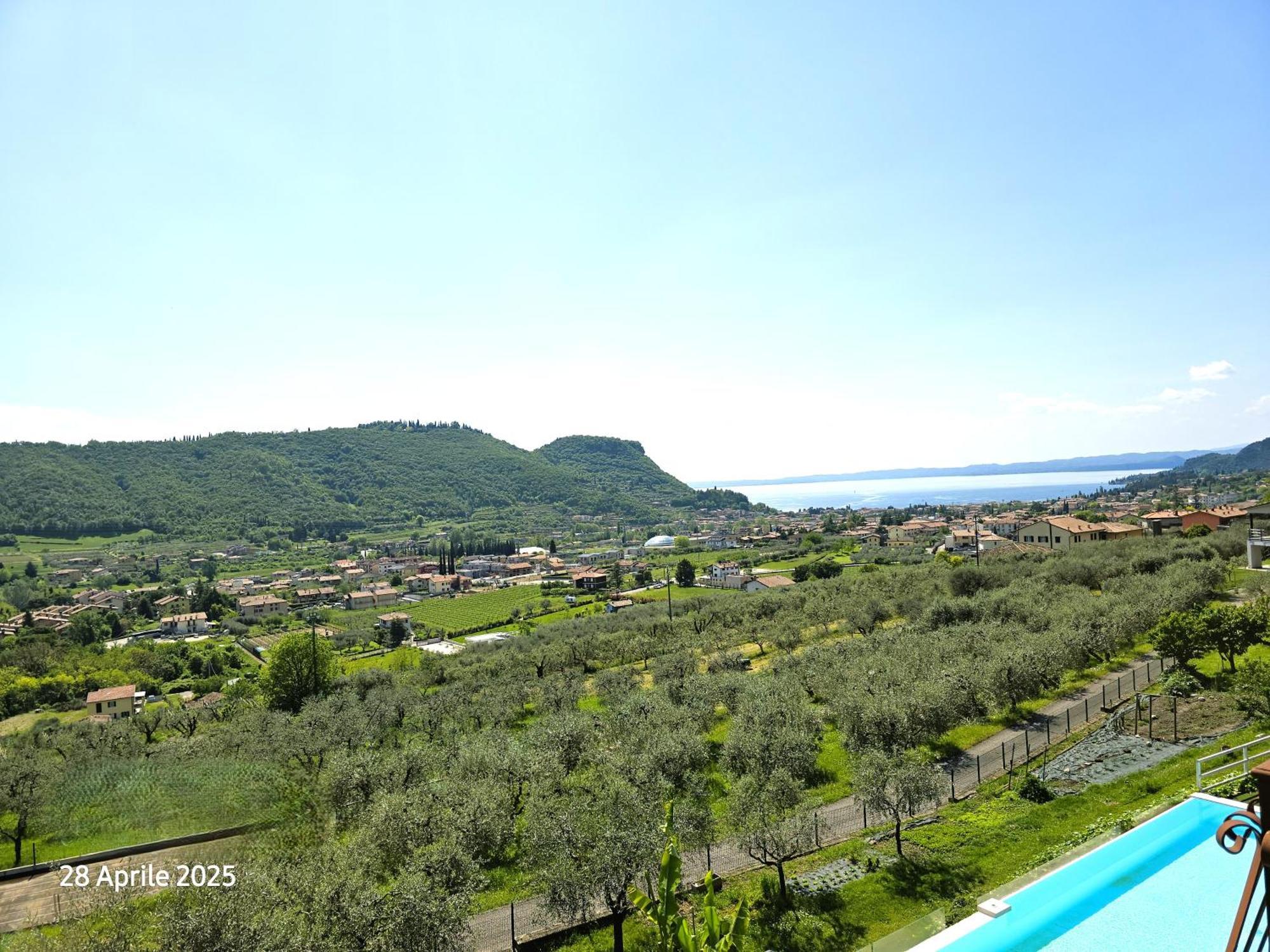 Relais Villa Olivi Costermano Exterior photo
